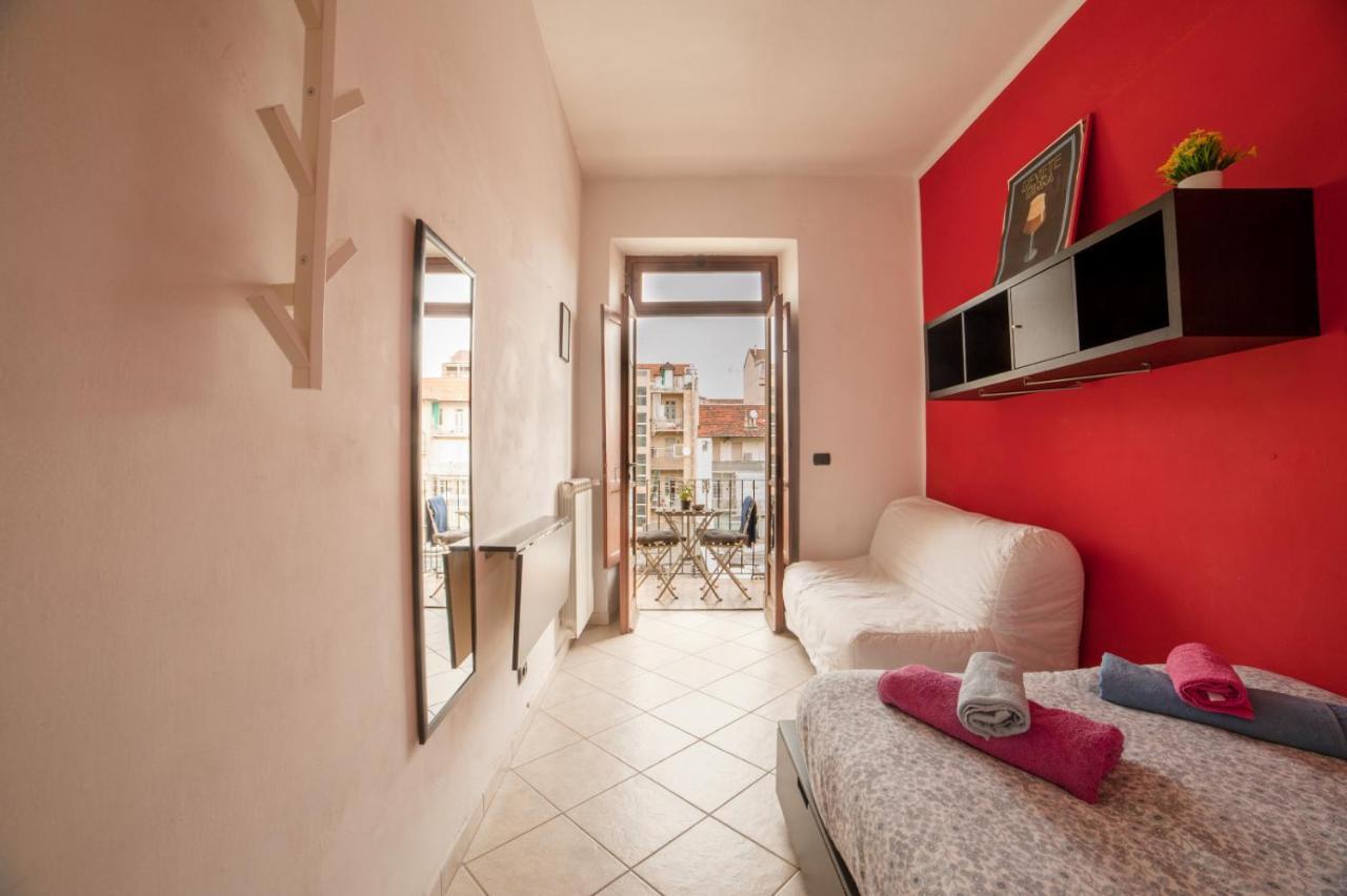 Cozy Room Stanza Close City Center In A Family House Stanza In Appartamento Condiviso Noi Viviamo In Casa Stanza In Affitto Turin Extérieur photo